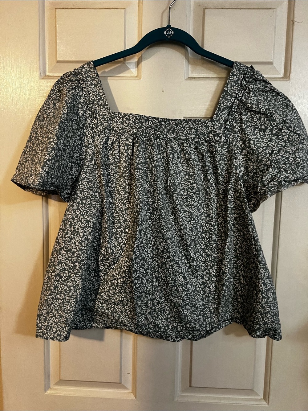 Draper James Green and White Square-Neck Floral Blouse